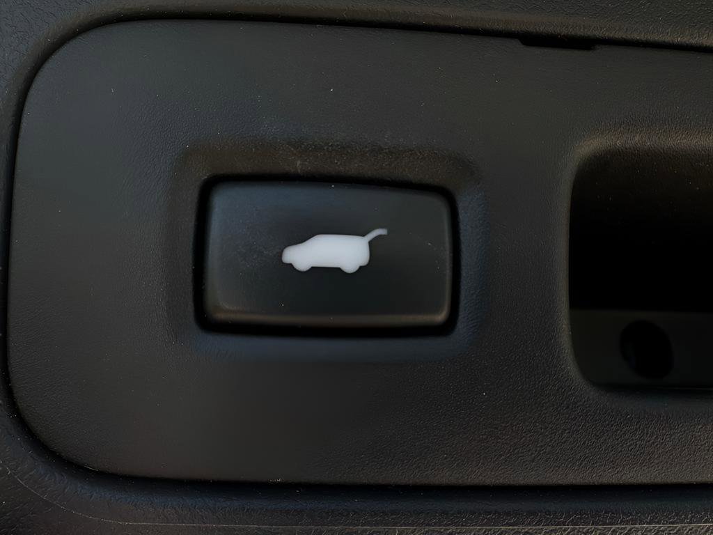 Used 2015 Honda CR-V Touring image 12