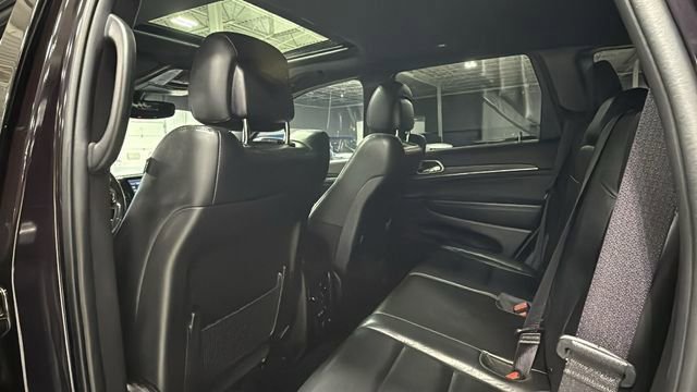 Used 2021 Jeep Grand Cherokee Limited image 16