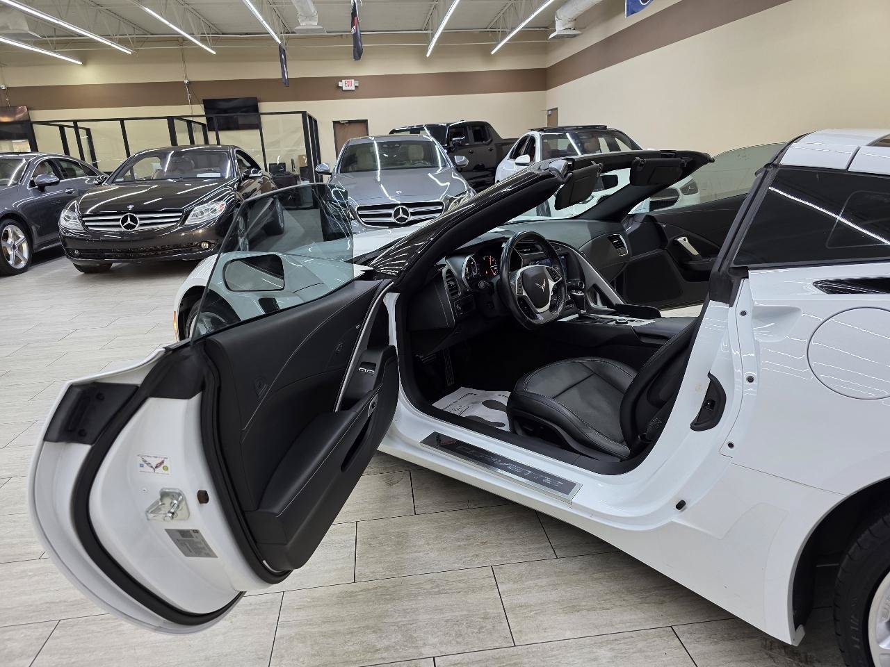 Used 2019 Chevrolet Corvette Stingray Coupe w/ Battery Protection Package RWD image 16