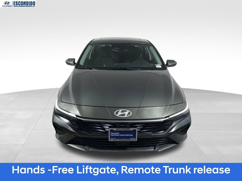 Certified 2025 Hyundai Elantra SEL FWD image 8
