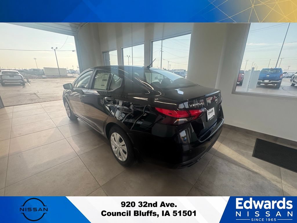 New 2025 Nissan Versa S w/ Trunk Package FWD image 7