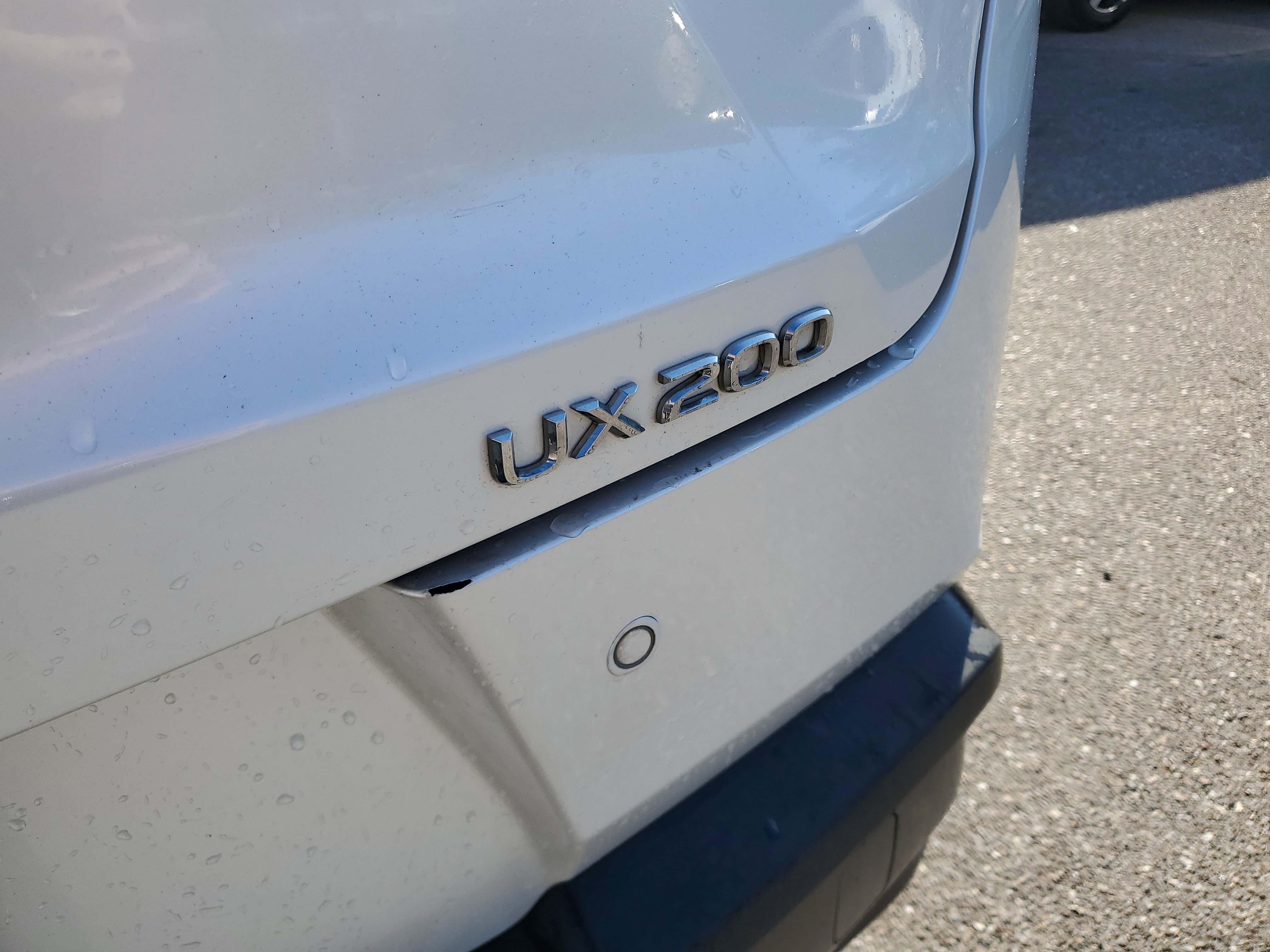 Used 2021 Lexus UX 200 w/ Accessory Package (Z1) image 7