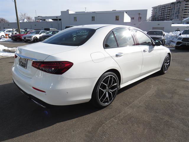 Used 2022 Mercedes-Benz E 350 Sedan image 4