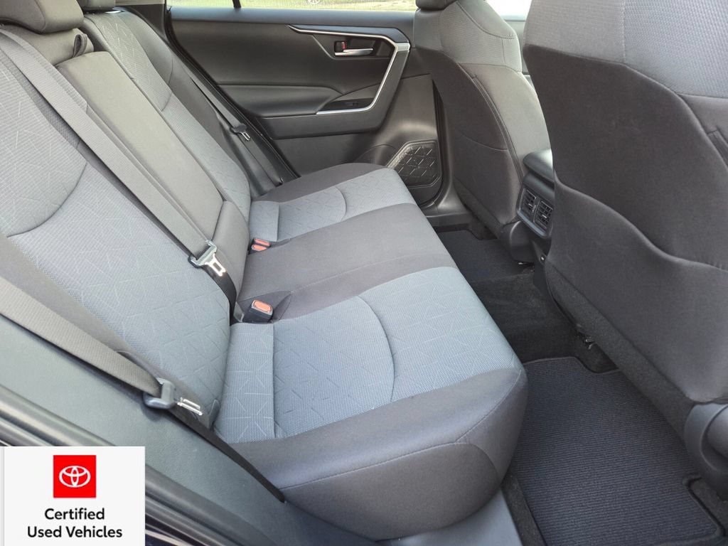 Certified 2025 Toyota RAV4 XLE w/ Convenience Package FWD image 17