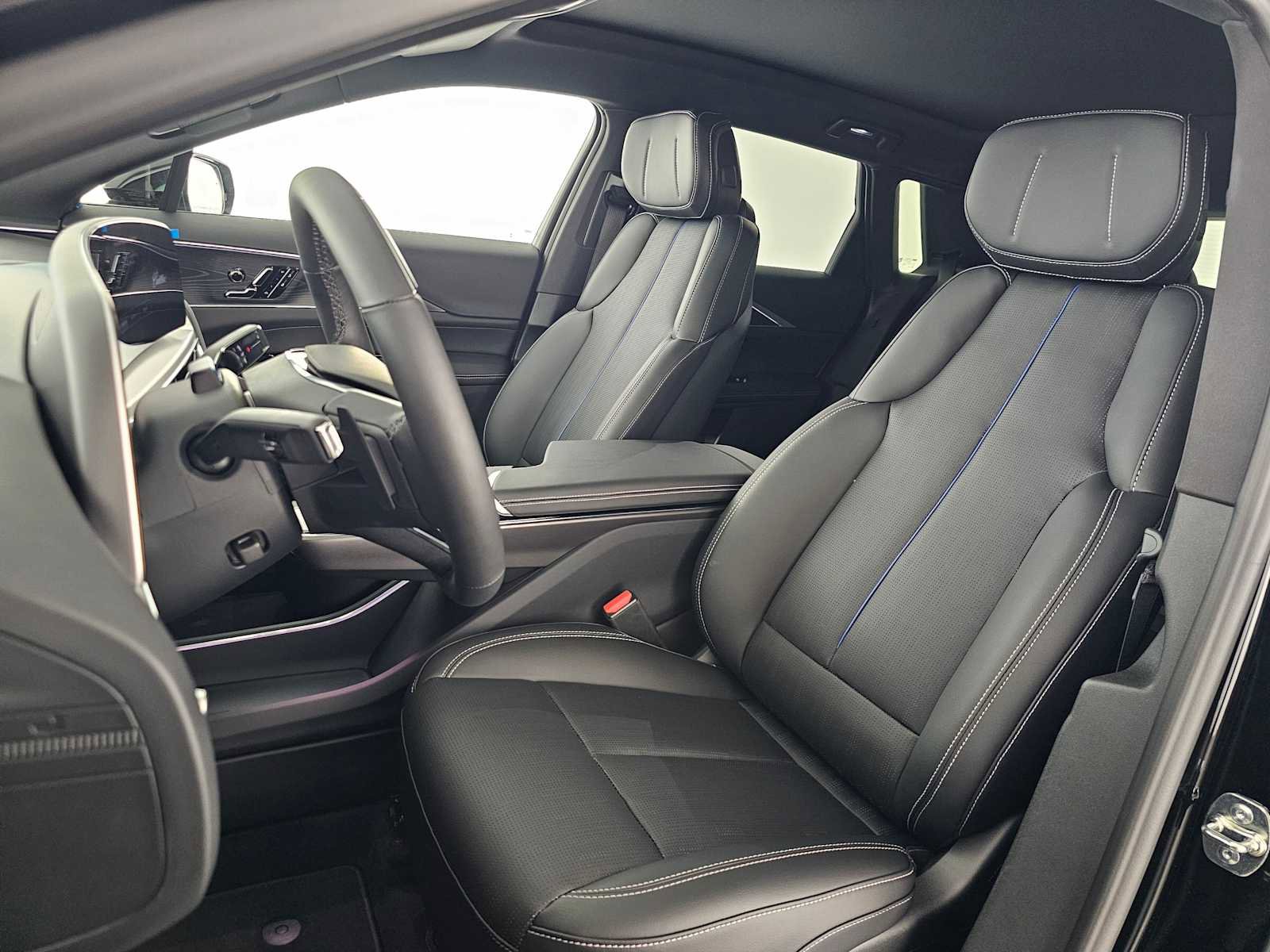 New 2026 Cadillac Lyriq Luxury image 21