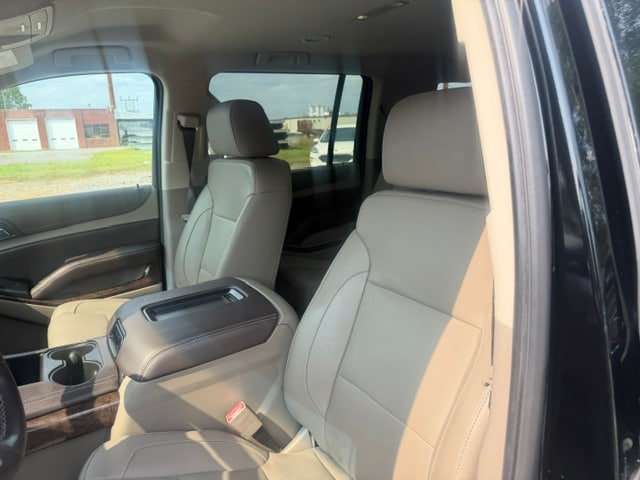 Used 2018 Chevrolet Suburban LT AWD/4WD image 15