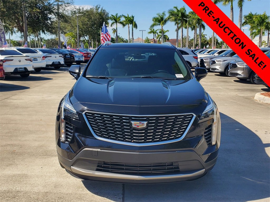 Used 2019 Cadillac XT4 Premium Luxury w/ Cold Weather Package image 2