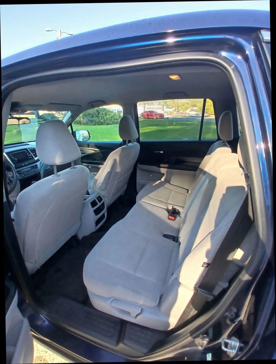 Used 2016 Honda Pilot LX image 10