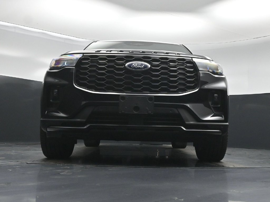 Certified 2026 Ford Explorer ST-Line w/ ST-Line Street Pack AWD/4WD image 41