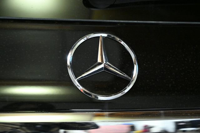 Used 2021 Mercedes-Benz GLS 450 4MATIC image 10