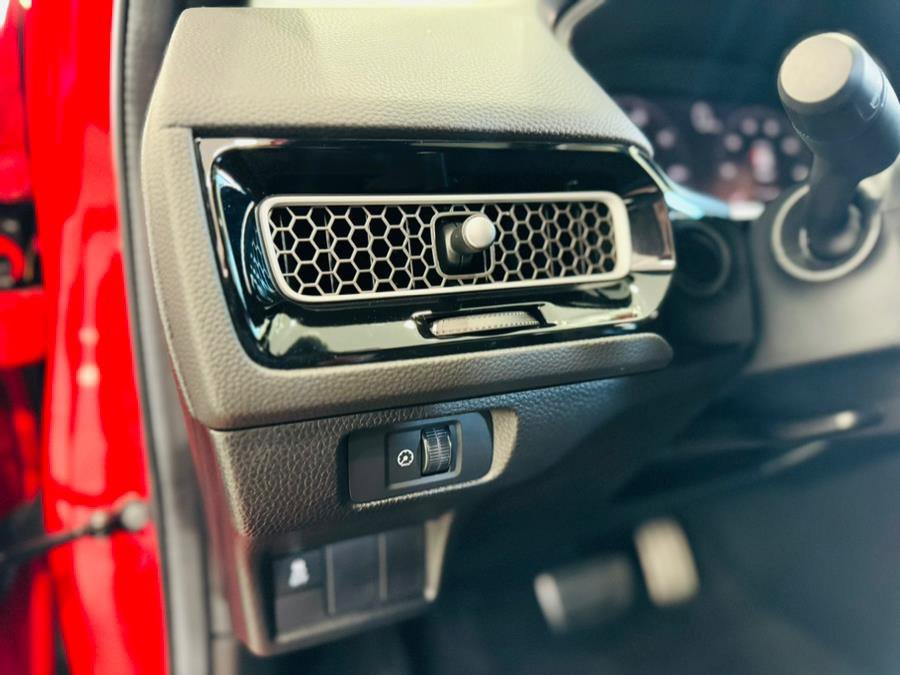 Used 2025 Honda Civic Sport Touring image 12