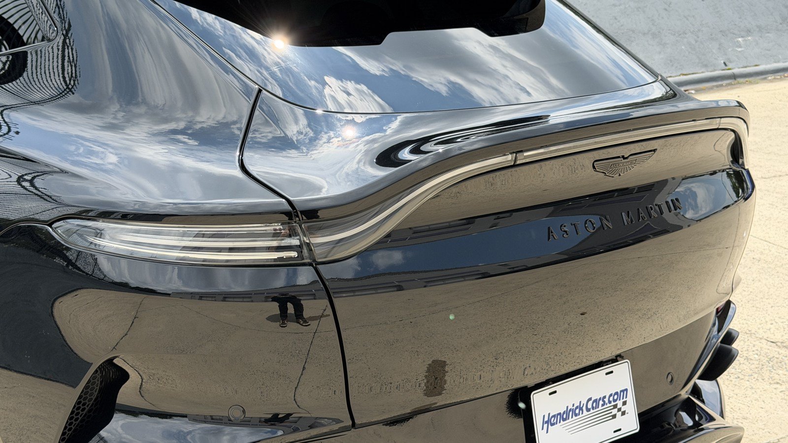 Used 2026 Aston Martin DBX 707 AWD/4WD image 8