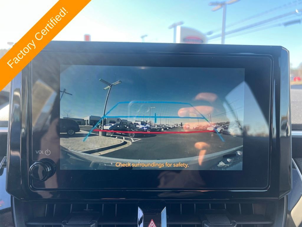 Used 2025 Toyota Corolla LE image 20