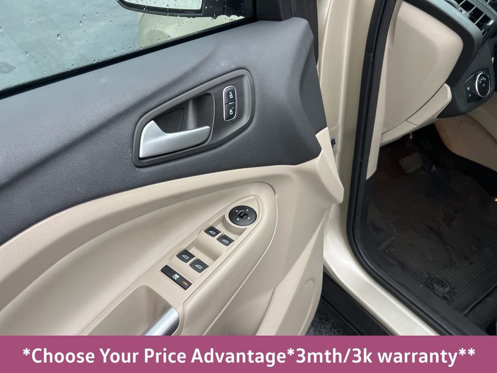 Used 2017 Ford Escape SE image 33