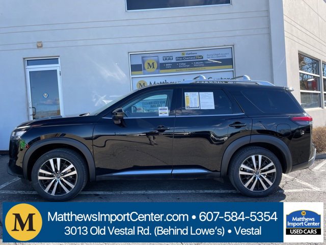 Used 2023 Nissan Pathfinder Platinum video 2