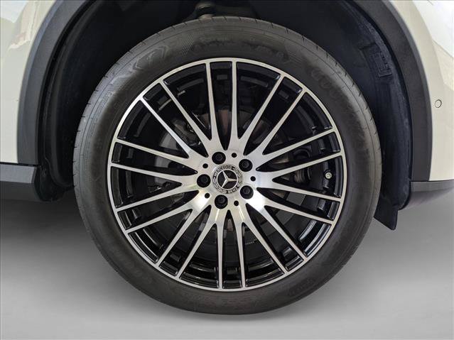 Used 2024 Mercedes-Benz GLC 300 4MATIC image 21