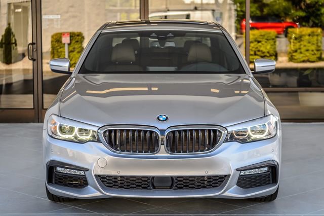 Used 2018 BMW 540i w/ M Sport Package RWD image 5