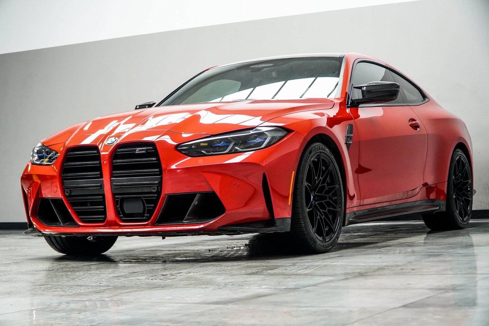 Used 2021 BMW M4 Competition w/ M Carbon Exterior Package image 9