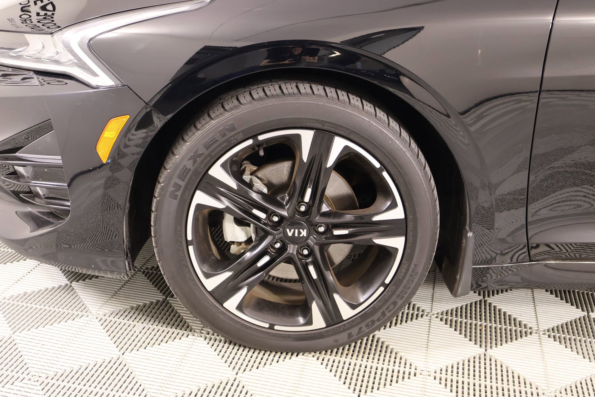Used 2021 Kia K5 GT-Line FWD image 16