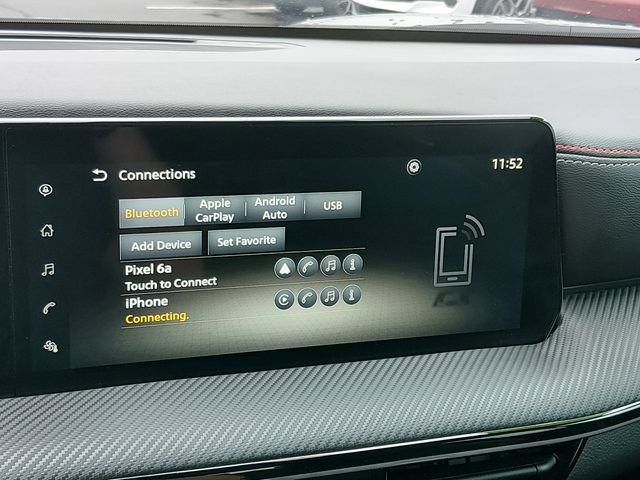 Certified 2025 Nissan Kicks SR FWD image 19
