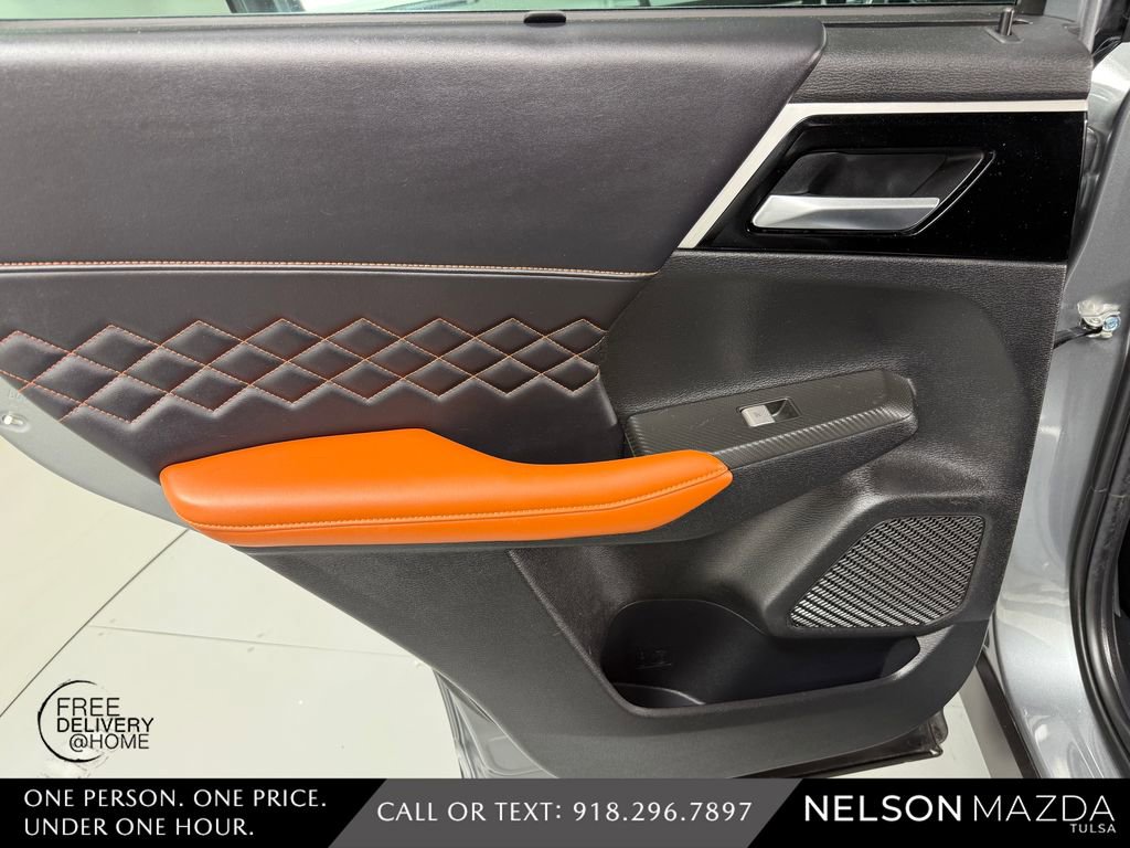 Used 2022 Mitsubishi Outlander SEL AWD/4WD image 39