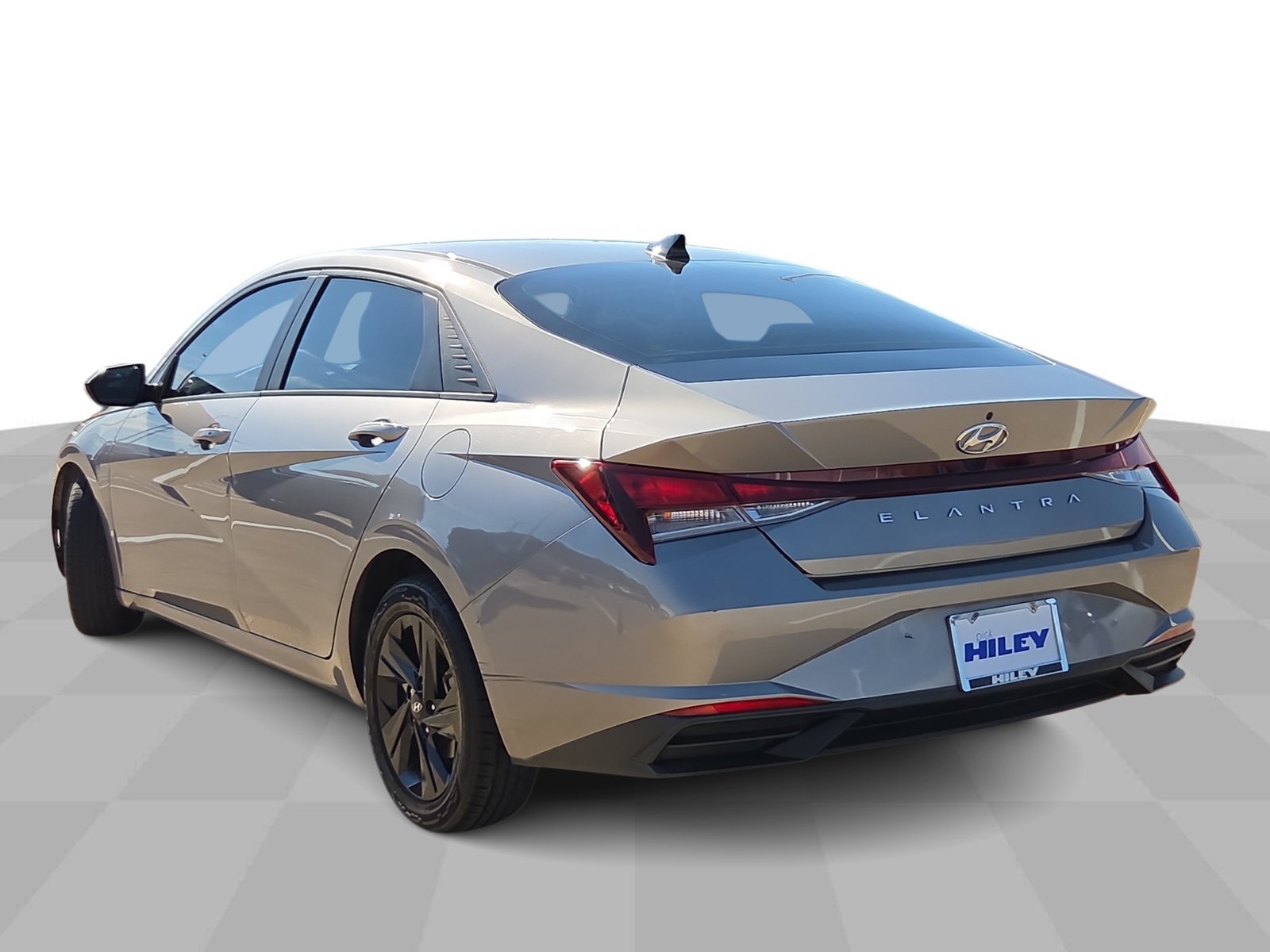 Used 2021 Hyundai Elantra SEL FWD image 6