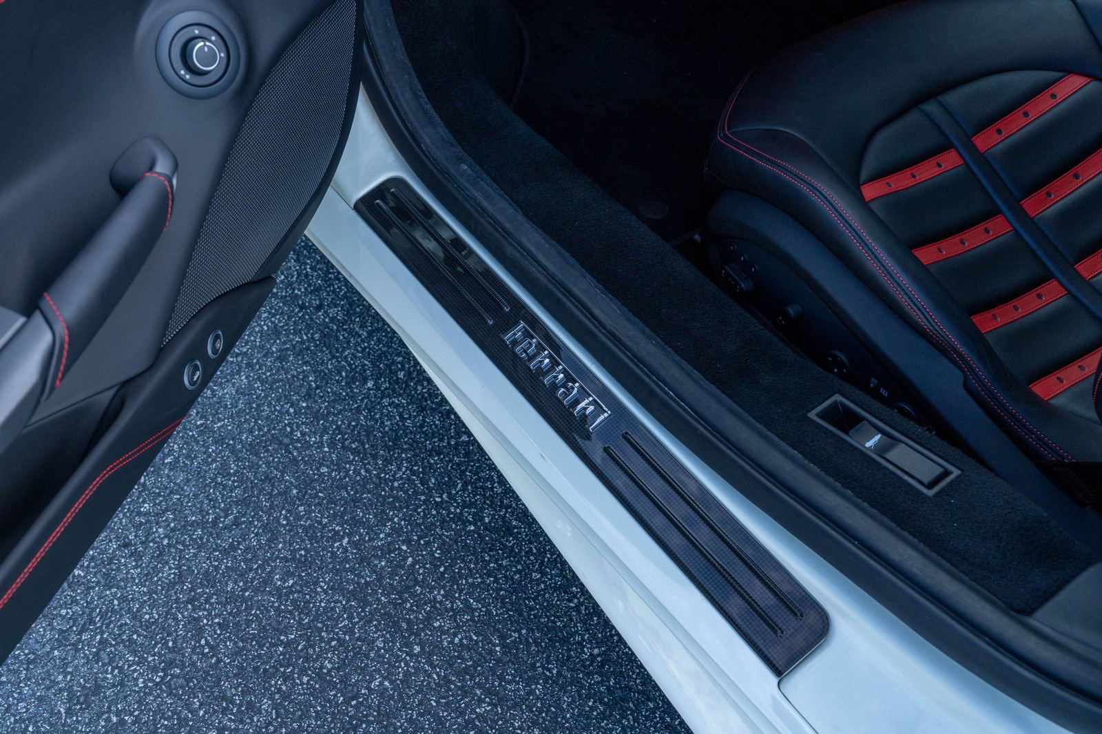 Certified 2017 Ferrari 488 GTB image 30