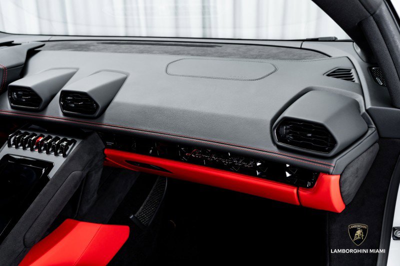 Used 2024 Lamborghini Huracan Tecnica image 48