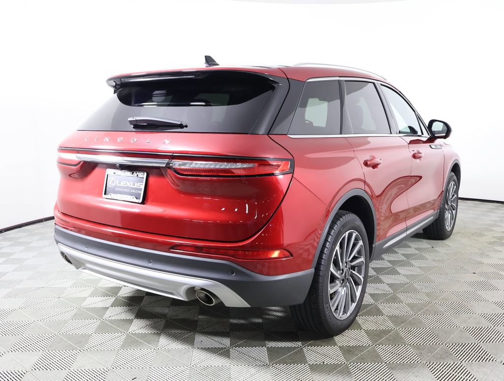 Used 2023 Lincoln Corsair Reserve w/ Equipment Group 201A image 5