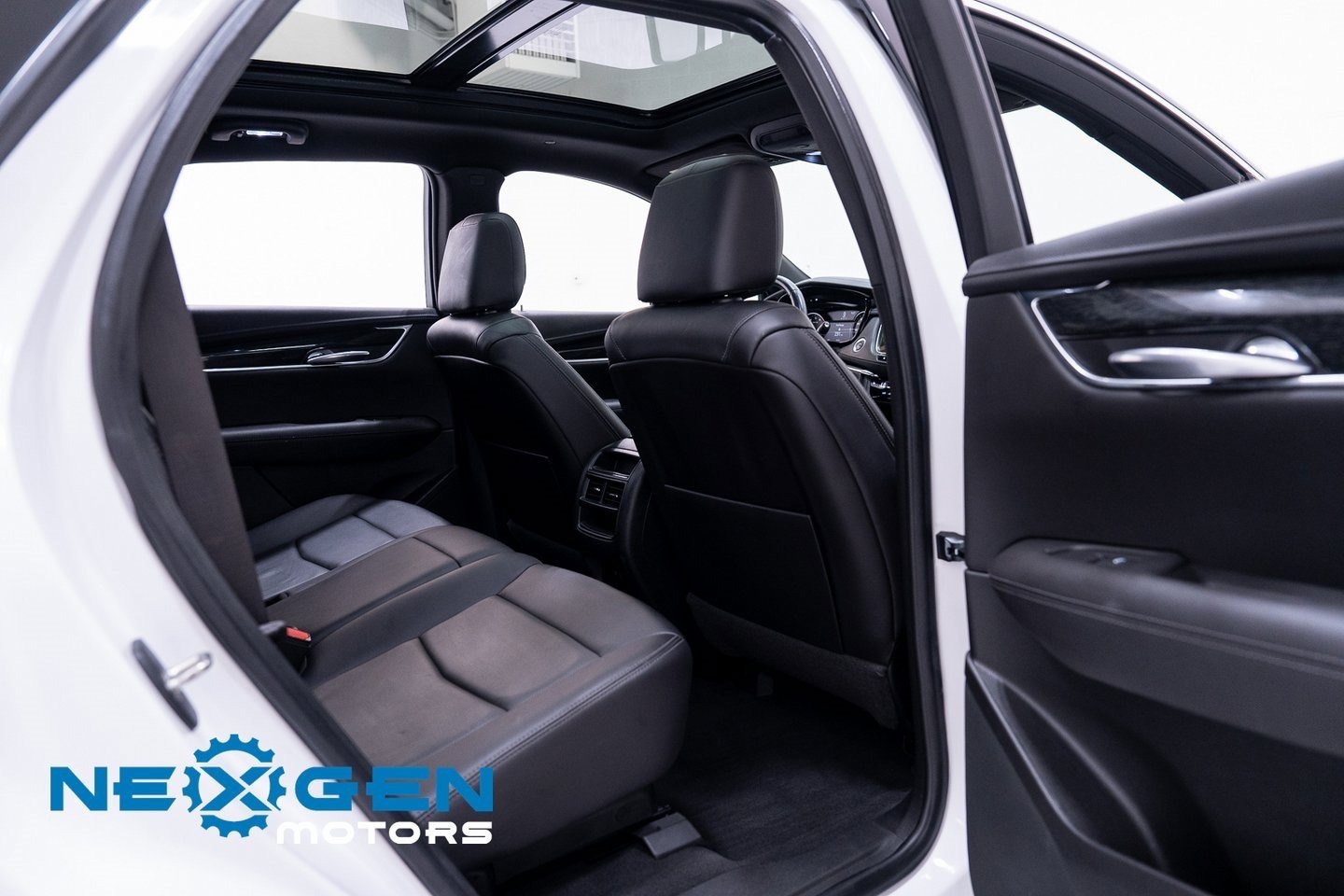 Used 2021 Cadillac XT5 Premium Luxury image 46