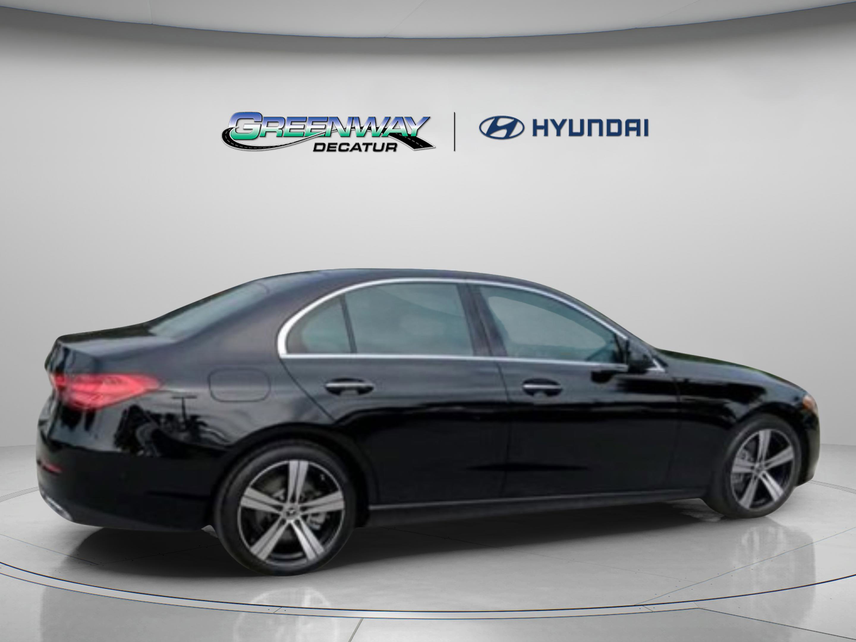 Used 2025 Mercedes-Benz C 300 Sedan image 28