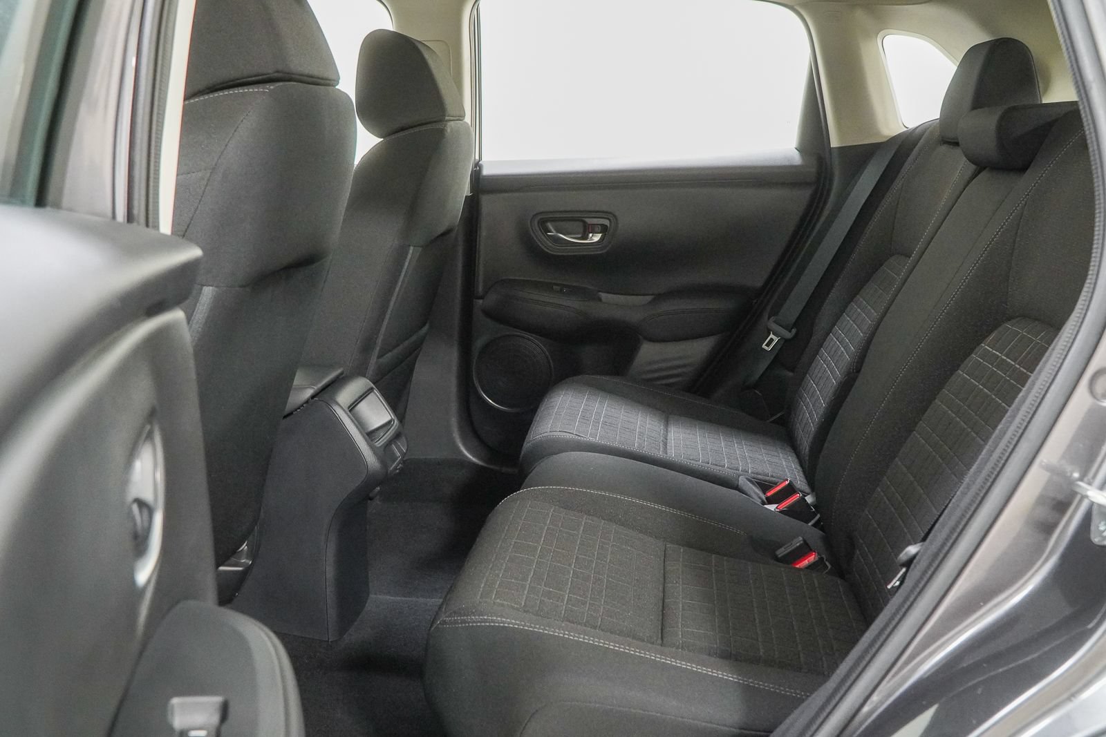Used 2024 Honda HR-V LX image 38