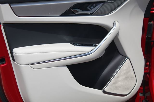 New 2025 Jaguar F-PACE R-Dynamic S image 21