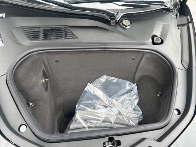 New 2025 Chevrolet Corvette E-Ray image 18