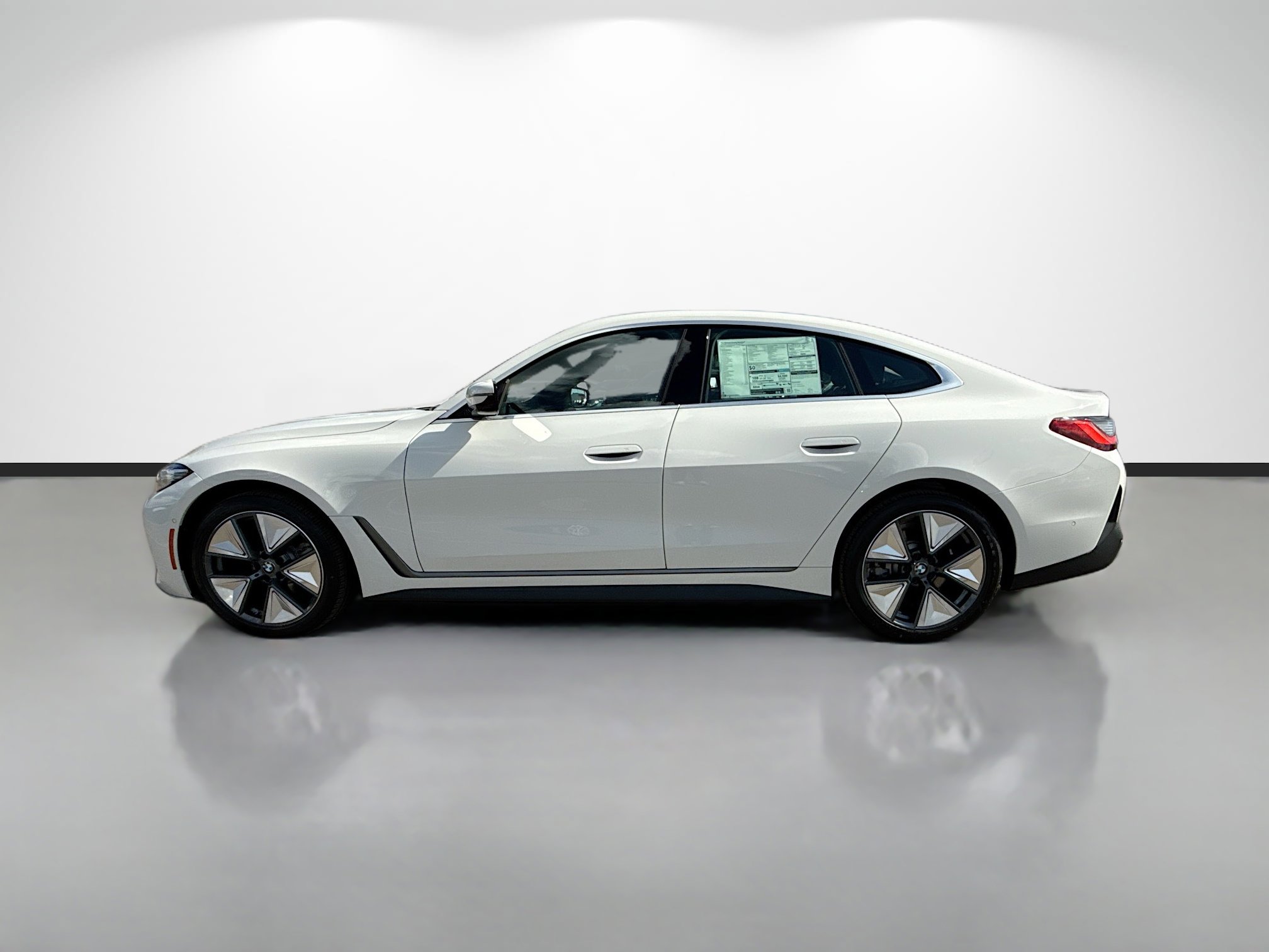 New 2026 BMW i4 eDrive40 w/ Parking Assistance Package image 6