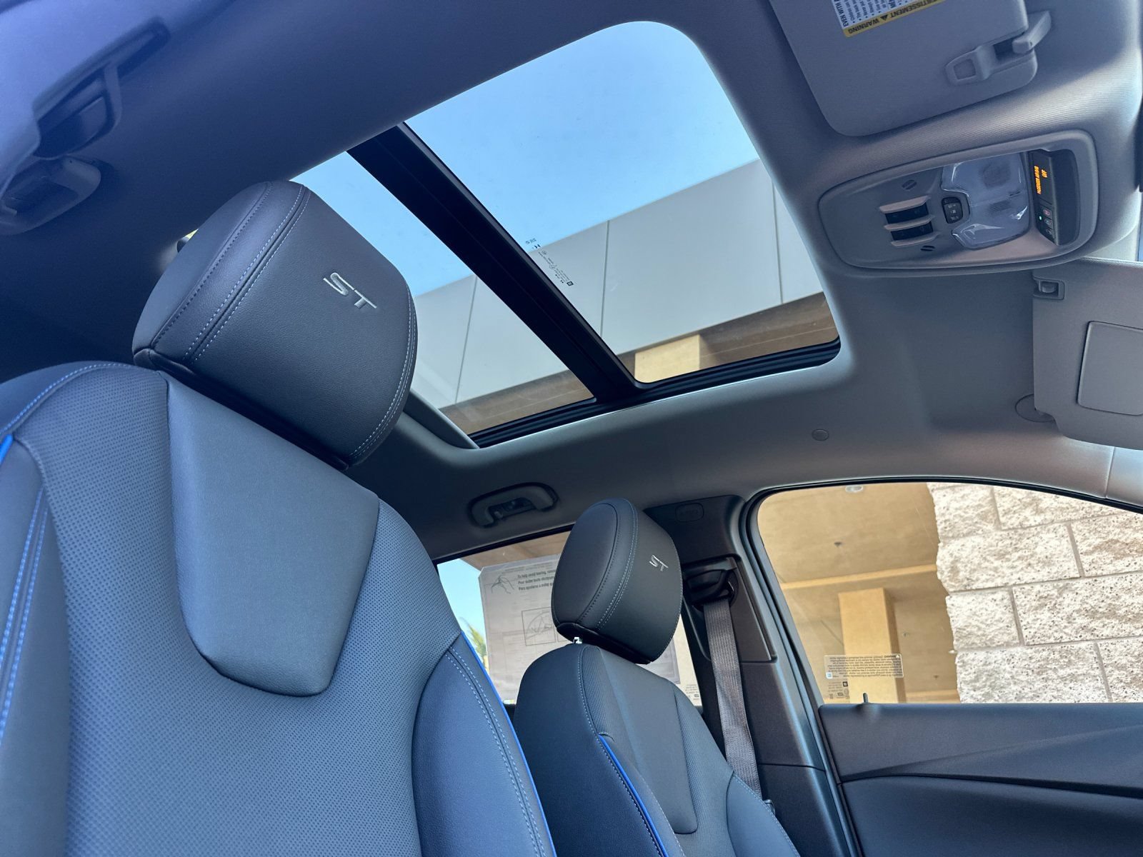 New 2026 Buick Encore GX Sport Touring w/ Comfort Package FWD image 17