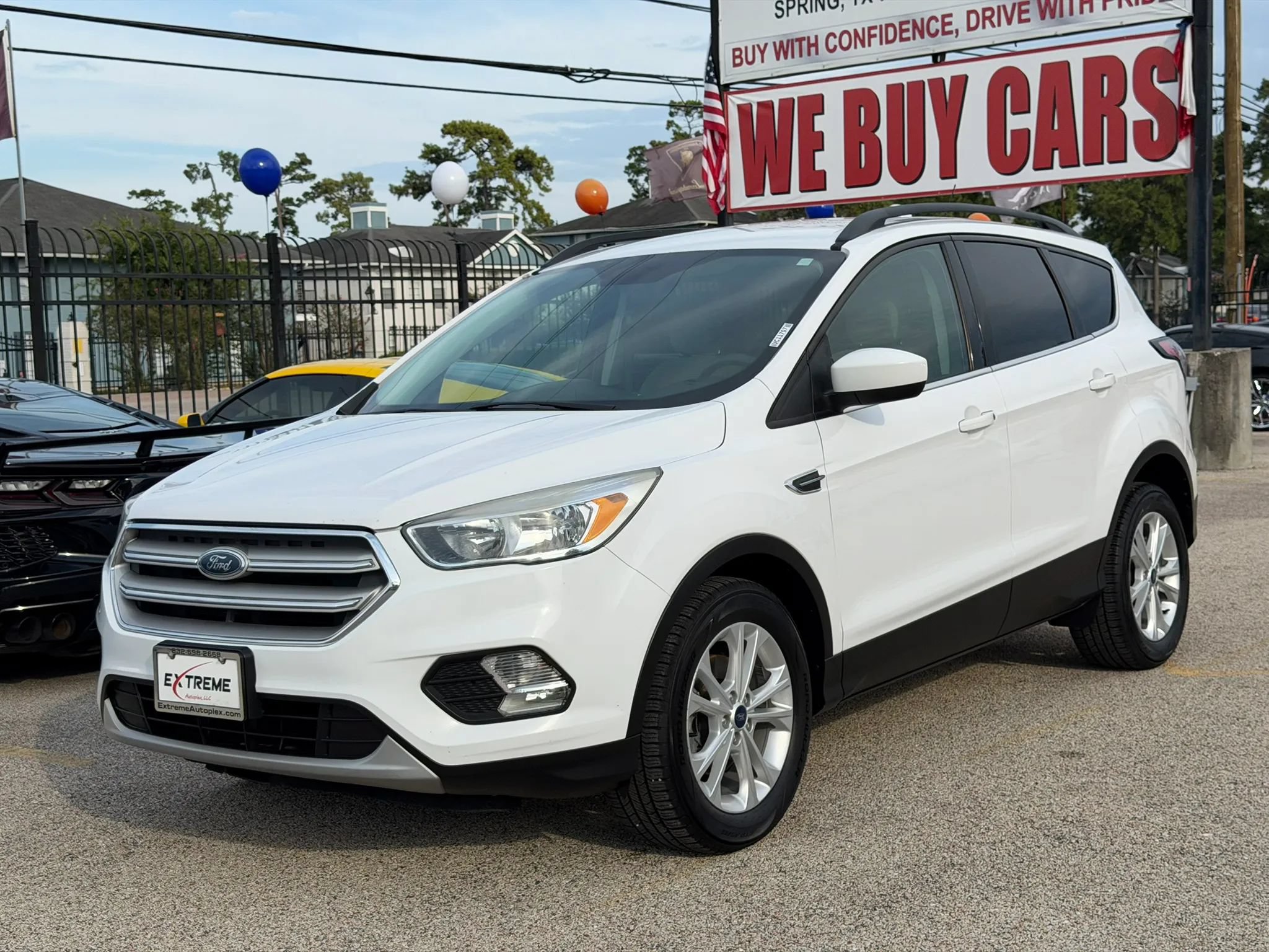 Used 2018 Ford Escape SE FWD image 4
