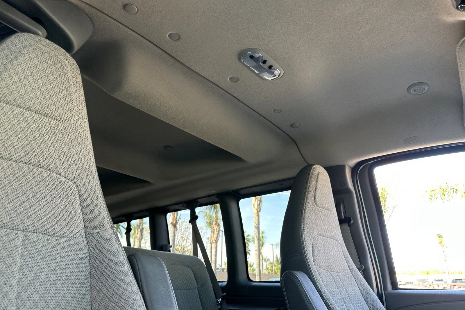 Certified 2025 Chevrolet Express 3500 LT w/ LT Preferred Equipment Group image 17