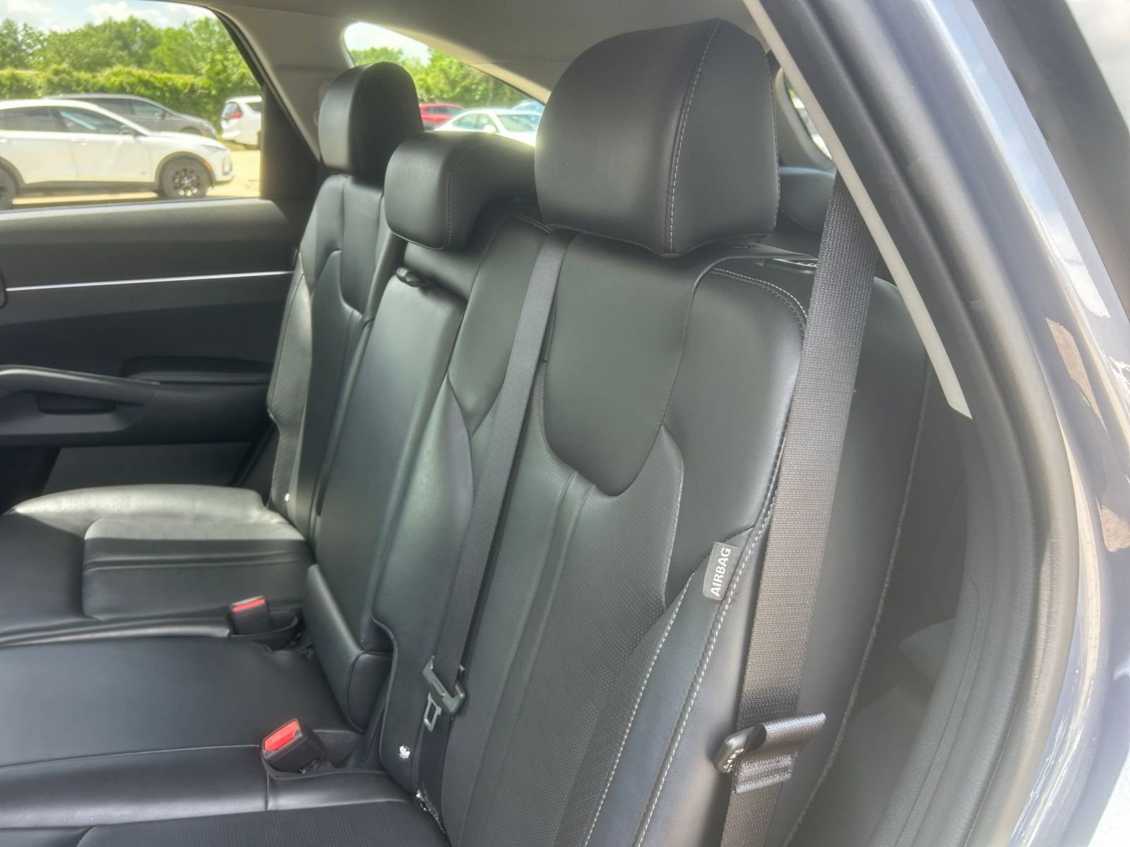 Used 2024 Kia Sorento S FWD image 39