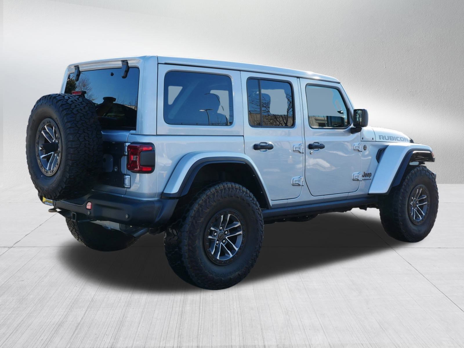Used 2024 Jeep Wrangler Unlimited Rubicon 392 image 7