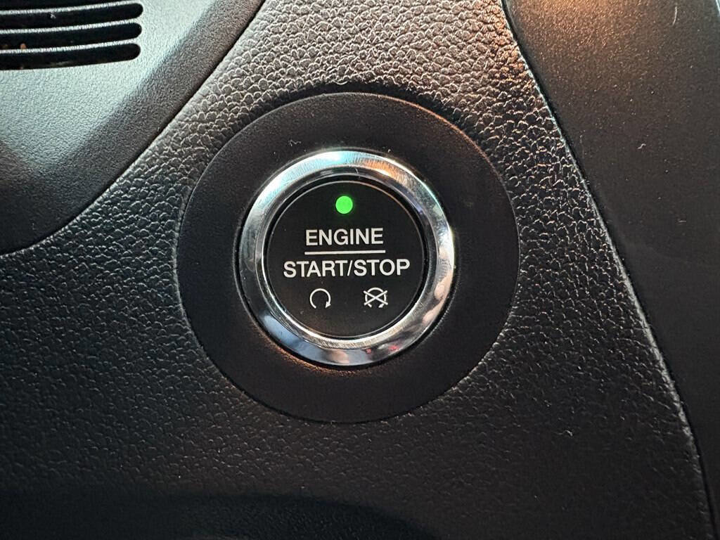 Used 2016 Ford Explorer Limited image 21