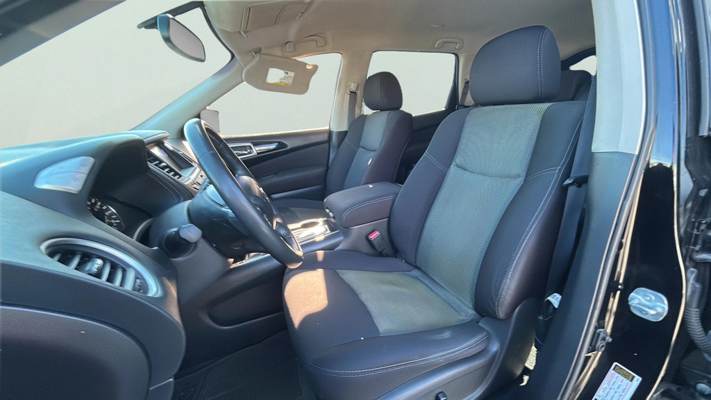 Used 2017 Nissan Pathfinder SV FWD image 14