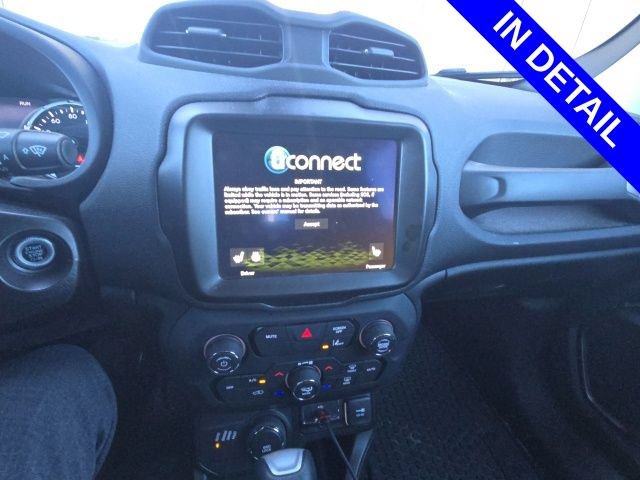 Used 2023 Jeep Renegade Limited AWD/4WD image 6