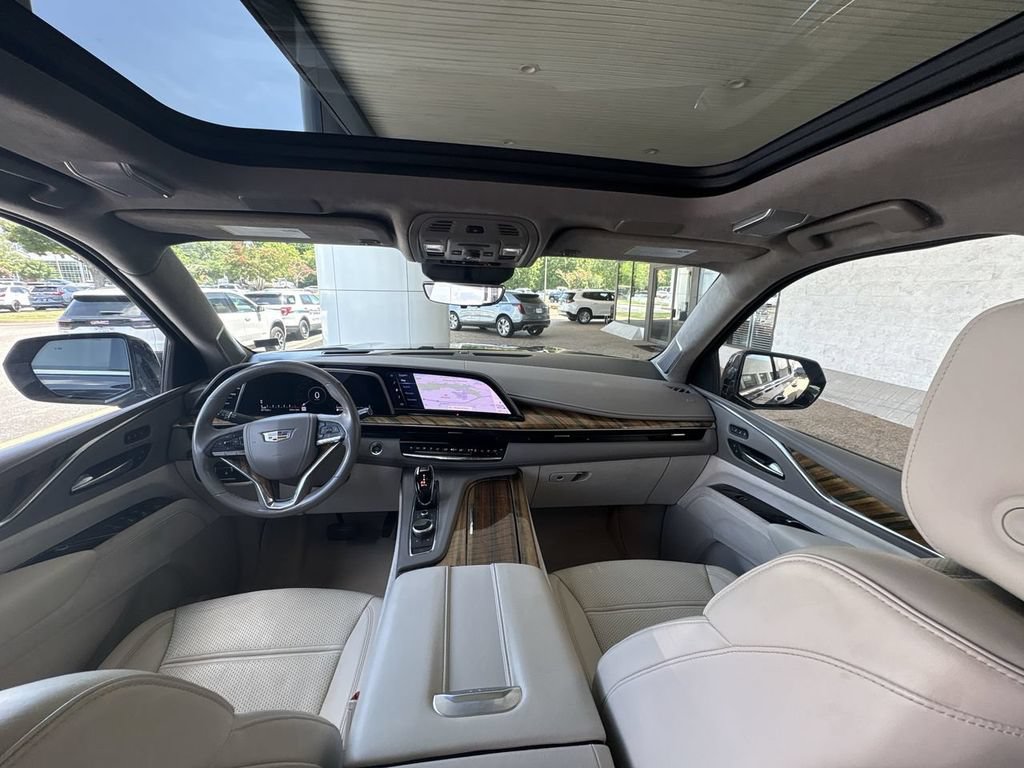 Certified 2021 Cadillac Escalade Premium Luxury Platinum AWD/4WD image 21