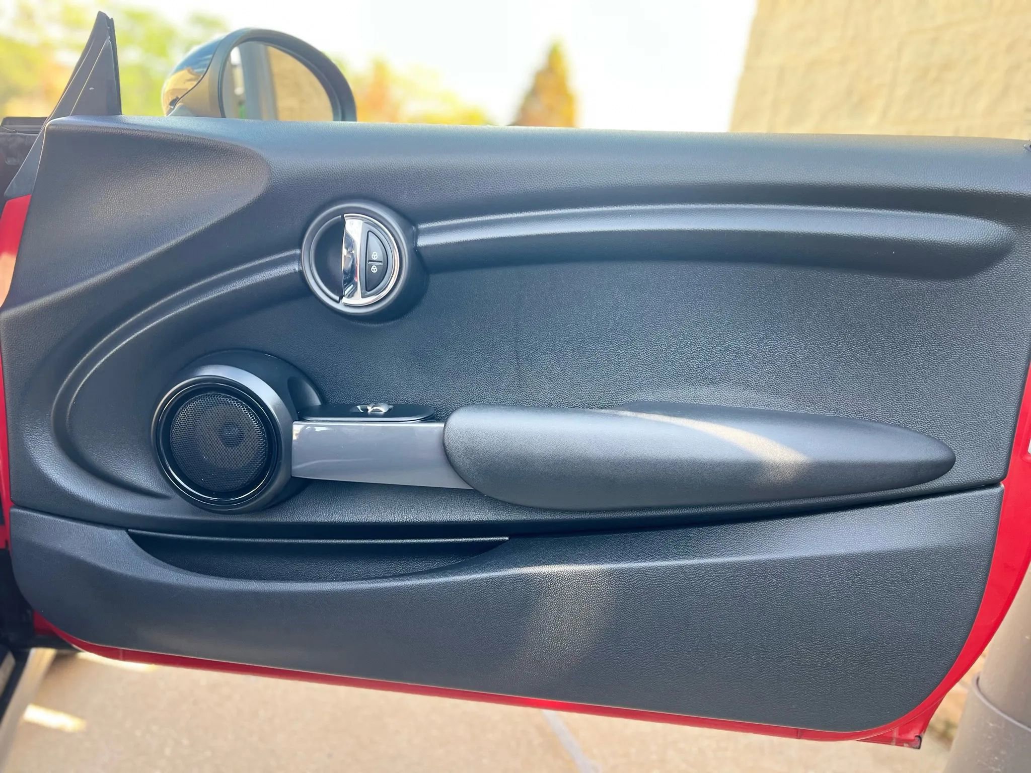 Used 2016 MINI Cooper 2-Door Hardtop image 32