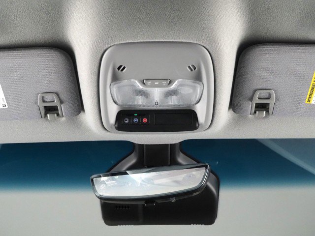 Used 2021 Chevrolet Bolt Premier w/ Infotainment Package FWD image 63