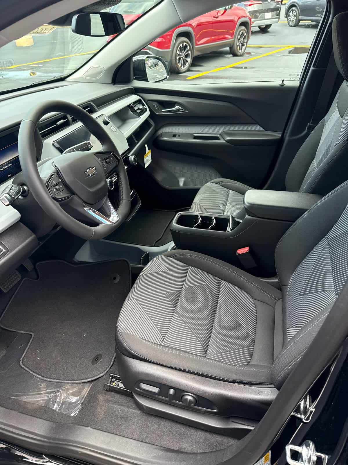 New 2027 Chevrolet Bolt LT w/ Comfort Package FWD image 4