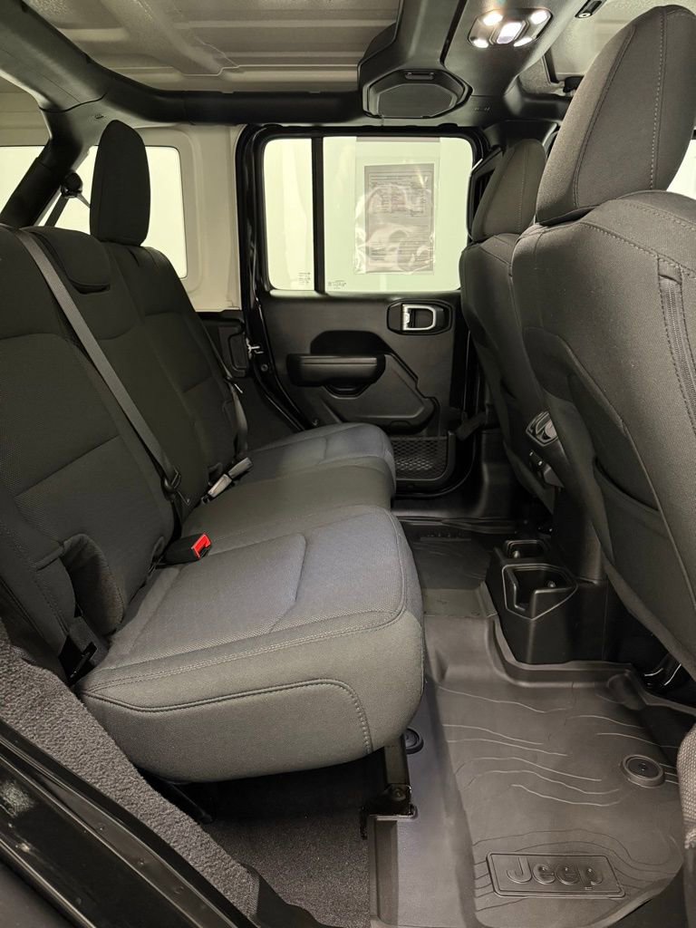Used 2023 Jeep Wrangler Willys image 21