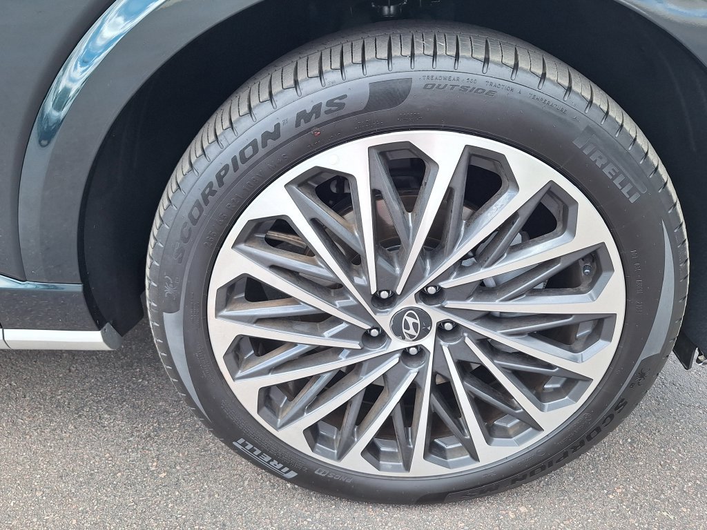 Certified 2026 Hyundai Palisade Calligraphy AWD/4WD image 33