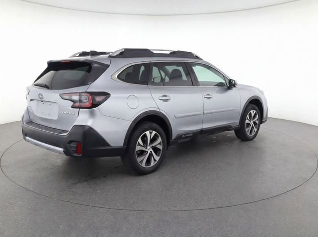 Certified 2022 Subaru Outback Limited AWD/4WD image 7